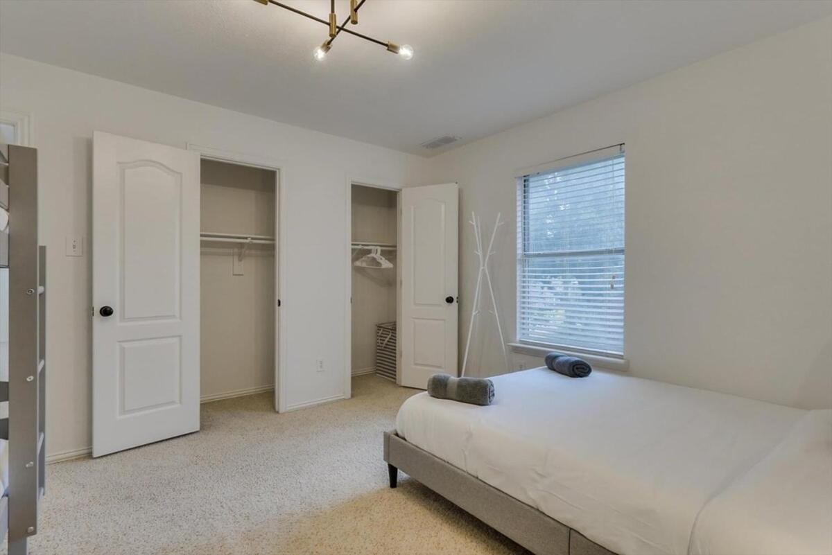 6Br 3,5Ba Home Pool, Hot Tub, Game Room -16 Guests Sachse Bagian luar foto